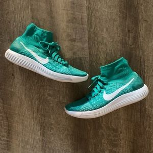 Nike Flyknit LunarEpic